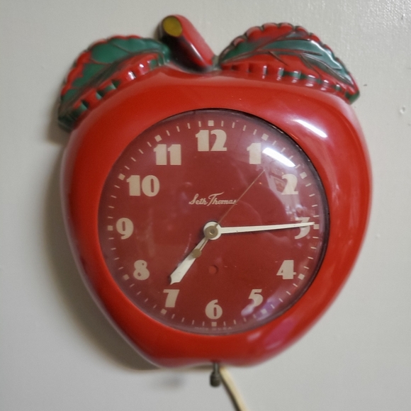 Wall Decor Vintage Seth Thomas Apple Wall Clock Poshmark